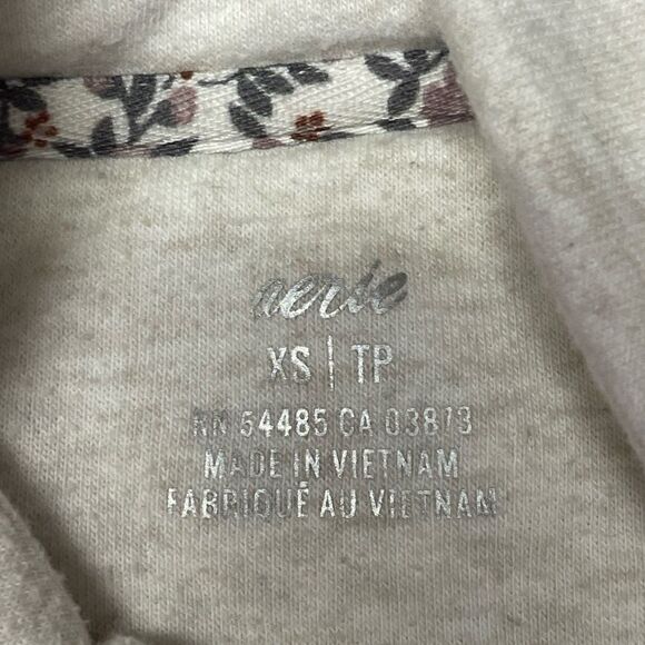 Aerie light gray cropped 1/4 zip long sleeve sweatshirt, size XS - Picture 7 of 12